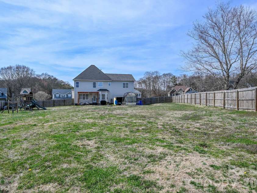 2820 Loxdale Farms Drive, Monroe, NC 28110.  MLS# CAR4354015, YatesRealty ID 14337. 