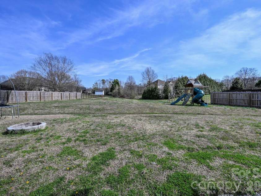 2820 Loxdale Farms Drive, Monroe, NC 28110.  MLS# CAR4354015, YatesRealty ID 14337. 