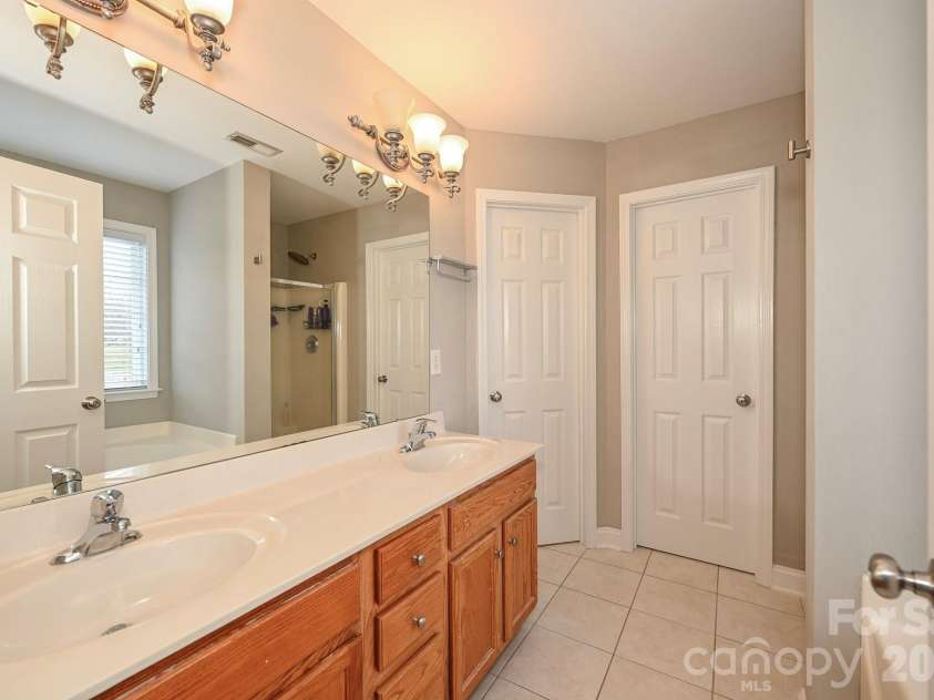 2820 Loxdale Farms Drive, Monroe, NC 28110.  MLS# CAR4354015, YatesRealty ID 14337. 