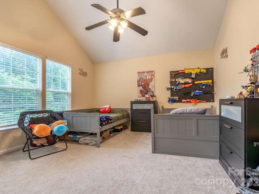 5656 Cambridge Bay Drive, Charlotte, NC 28269.  MLS# CAR4257738, YatesRealty ID 14338. 