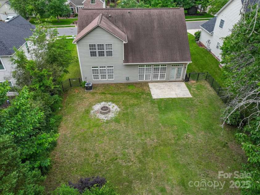 5656 Cambridge Bay Drive, Charlotte, NC 28269.  MLS# CAR4257738, YatesRealty ID 14338. 