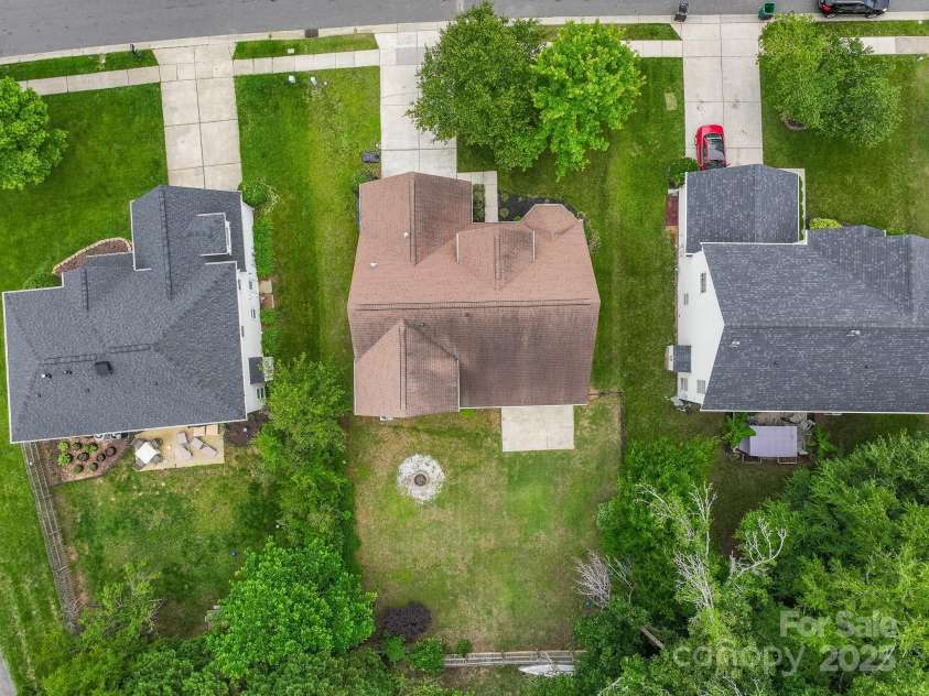 5656 Cambridge Bay Drive, Charlotte, NC 28269.  MLS# CAR4257738, YatesRealty ID 14338. 