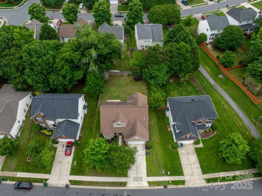 5656 Cambridge Bay Drive, Charlotte, NC 28269.  MLS# CAR4257738, YatesRealty ID 14338. 