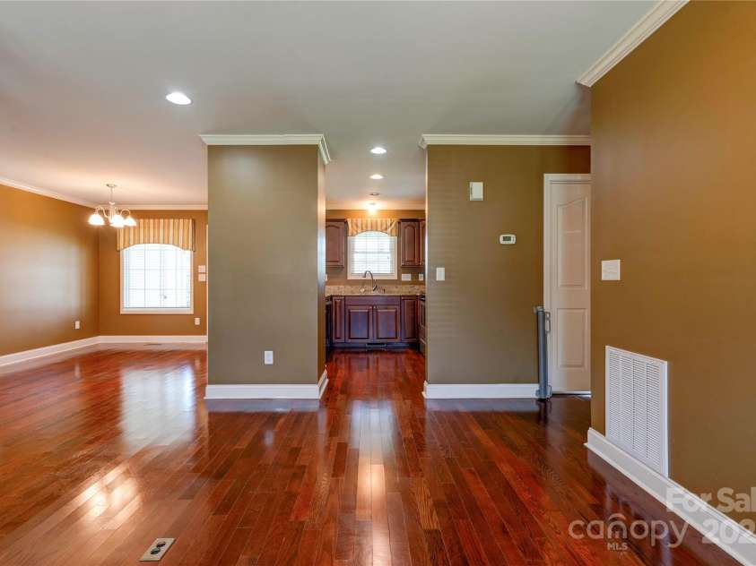 110 Carol Lyn Drive, Kings Mountain, NC 28086.  MLS# CAR4252571, YatesRealty ID 14339. 