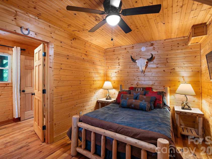 1158 Staghorn Road, Purlear, NC 28665.  MLS# CAR4343107, YatesRealty ID 1434. Main Level Primary Bedroom