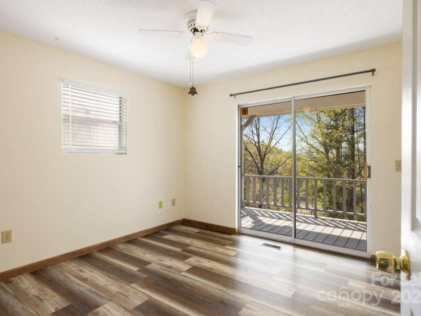 332 Cherrywood Circle, Hayesville, NC 28904.  MLS# CAR4248770, YatesRealty ID 14340. 