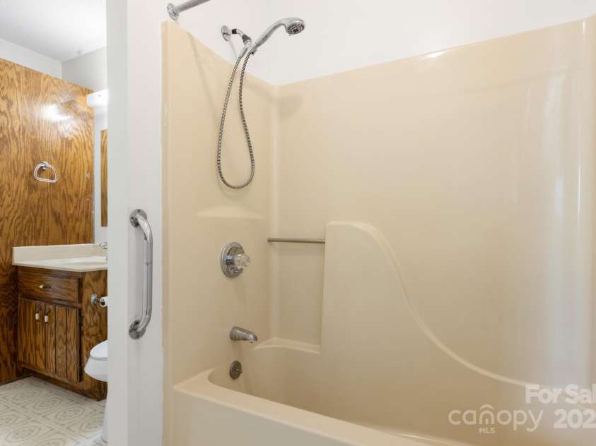 332 Cherrywood Circle, Hayesville, NC 28904.  MLS# CAR4248770, YatesRealty ID 14340. 