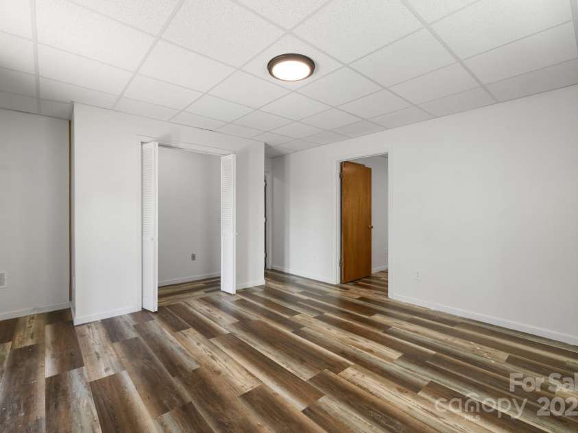 332 Cherrywood Circle, Hayesville, NC 28904.  MLS# CAR4248770, YatesRealty ID 14340. 