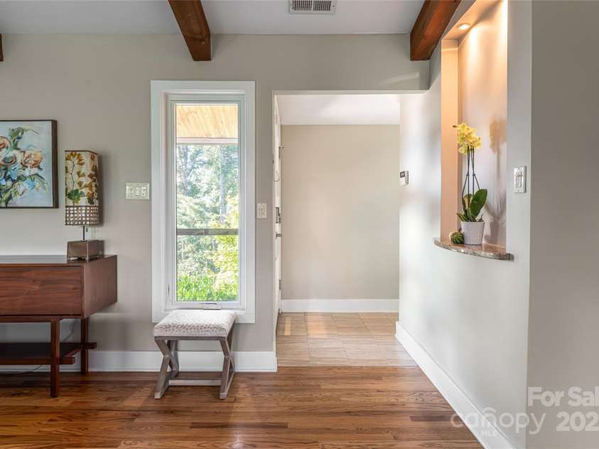79 Horizon Hill Road, Asheville, NC 28804.  MLS# CAR4306563, YatesRealty ID 14340. Entry Hall with Half Bath