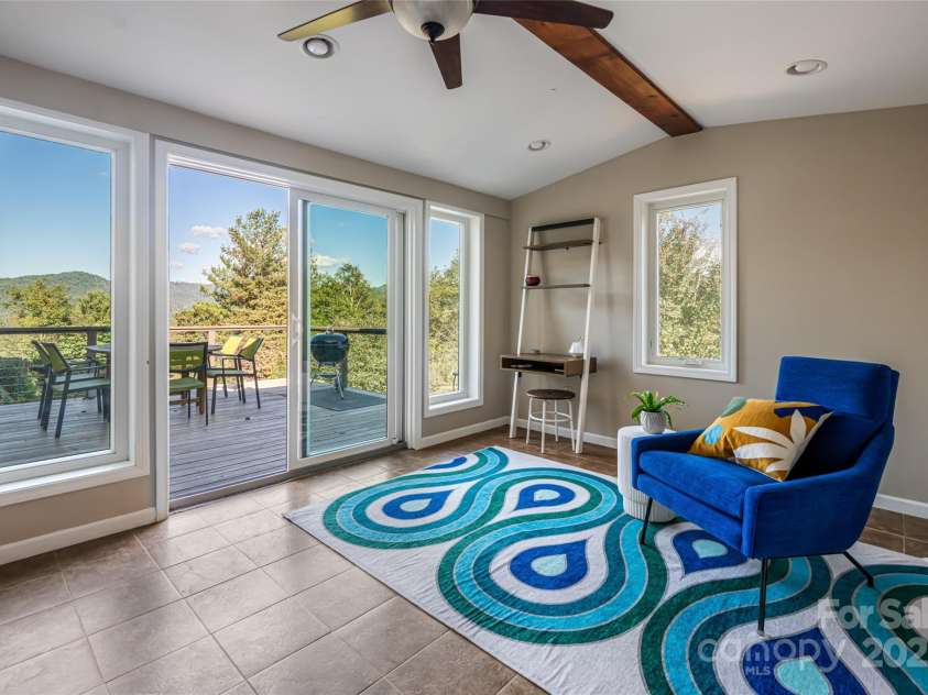 79 Horizon Hill Road, Asheville, NC 28804.  MLS# CAR4306563, YatesRealty ID 14340. Studio