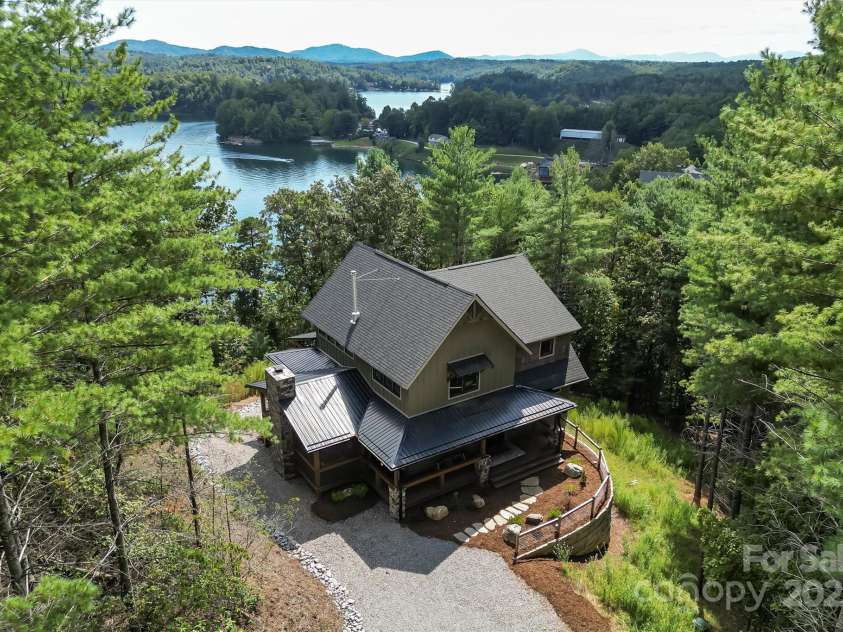 264 Porters Way, Nebo, NC 28761.  MLS# CAR4306026, YatesRealty ID 14342. 