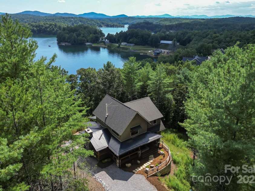 264 Porters Way, Nebo, NC 28761.  MLS# CAR4306026, YatesRealty ID 14342. 