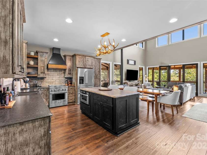 264 Porters Way, Nebo, NC 28761.  MLS# CAR4306026, YatesRealty ID 14342. 