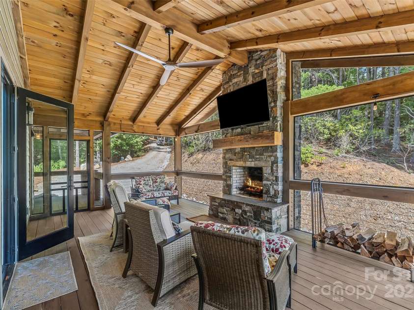264 Porters Way, Nebo, NC 28761.  MLS# CAR4306026, YatesRealty ID 14342. 