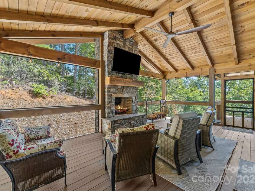 264 Porters Way, Nebo, NC 28761.  MLS# CAR4306026, YatesRealty ID 14342. 