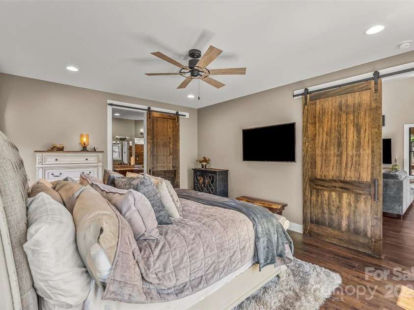 264 Porters Way, Nebo, NC 28761.  MLS# CAR4306026, YatesRealty ID 14342. 