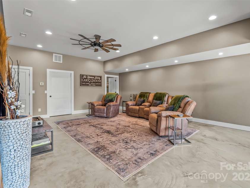 264 Porters Way, Nebo, NC 28761.  MLS# CAR4306026, YatesRealty ID 14342. 