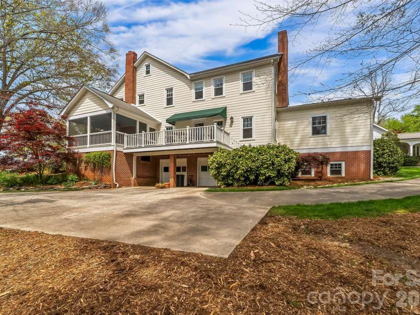 115 Riverside Court, Morganton, NC 28655.  MLS# CAR4368667, YatesRealty ID 14343. 