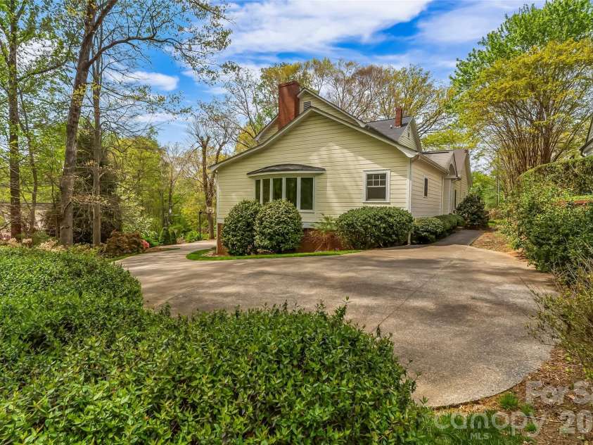 115 Riverside Court, Morganton, NC 28655.  MLS# CAR4368667, YatesRealty ID 14343. 