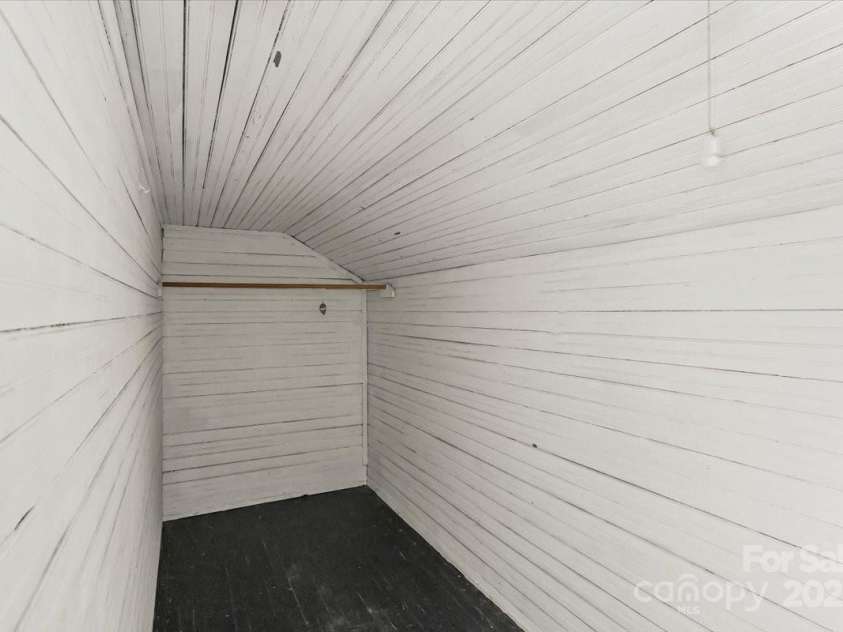 507 2nd Avenue, Gastonia, NC 28052.  MLS# CAR4206993, YatesRealty ID 14343. 