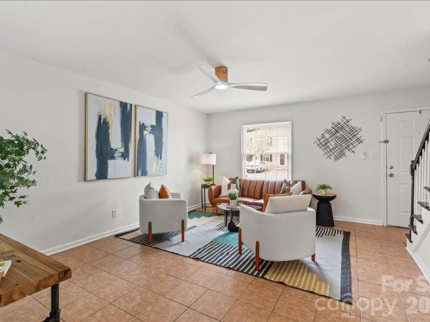 2220 Yorkhills Drive, Charlotte, NC 28217.  MLS# CAR4361776, YatesRealty ID 14344. 