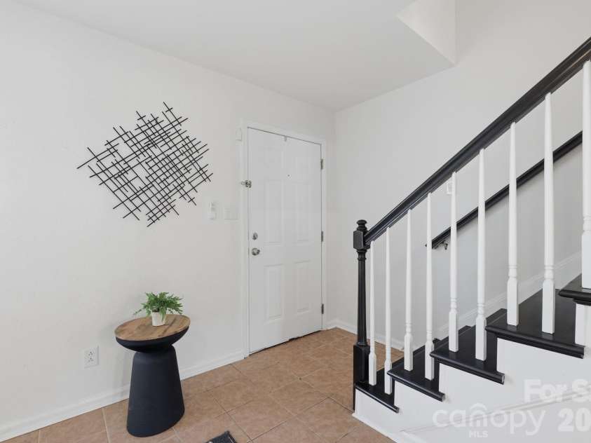 2220 Yorkhills Drive, Charlotte, NC 28217.  MLS# CAR4361776, YatesRealty ID 14344. 