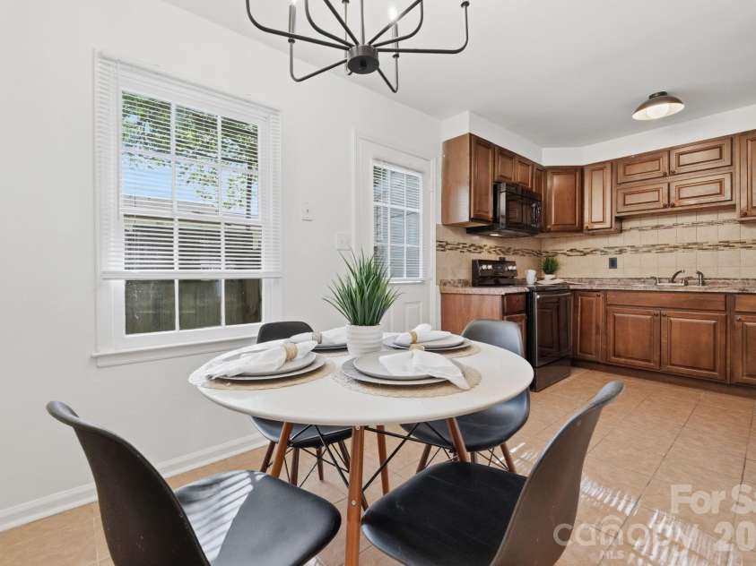 2220 Yorkhills Drive, Charlotte, NC 28217.  MLS# CAR4361776, YatesRealty ID 14344. 