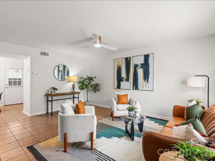 2220 Yorkhills Drive, Charlotte, NC 28217.  MLS# CAR4424216, YatesRealty ID 14344. 