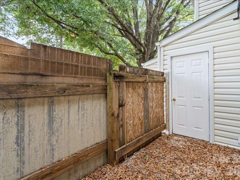 2220 Yorkhills Drive, Charlotte, NC 28217.  MLS# CAR4424216, YatesRealty ID 14344. Back porch