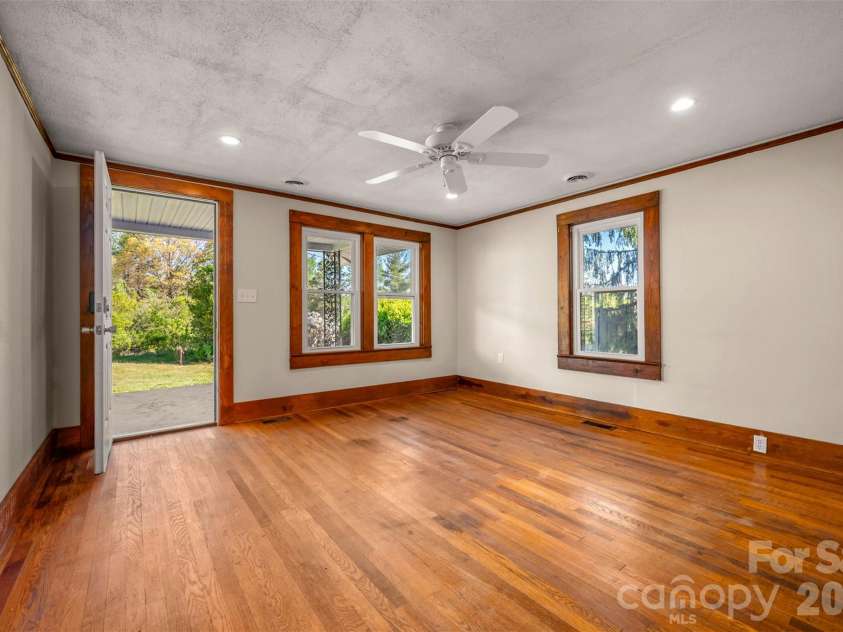 766 Stepp Mill Road, Hendersonville, NC 28792.  MLS# CAR4371276, YatesRealty ID 14348. 