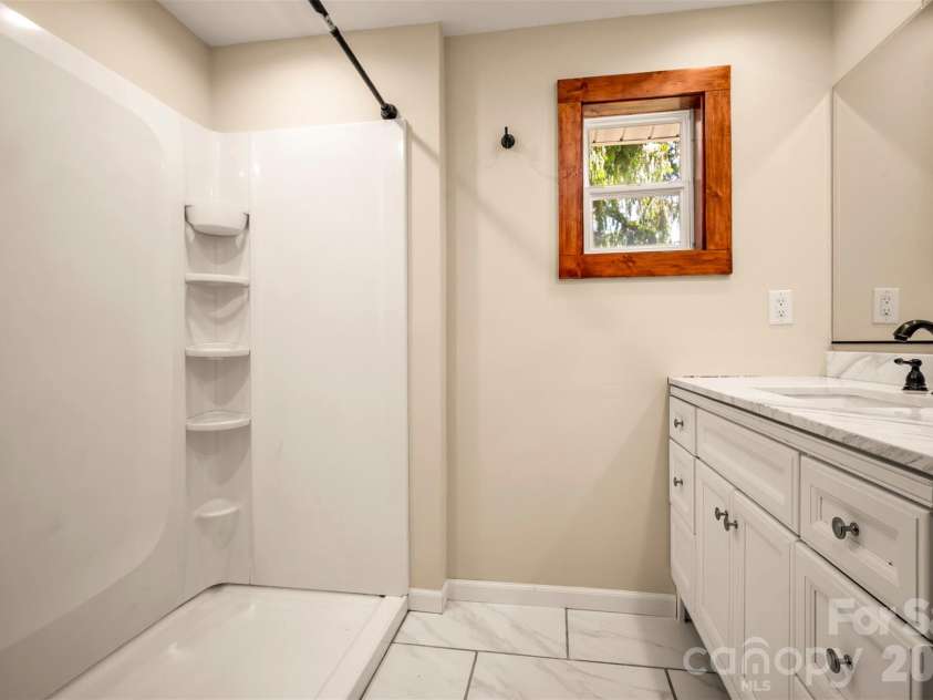 766 Stepp Mill Road, Hendersonville, NC 28792.  MLS# CAR4371276, YatesRealty ID 14348. 