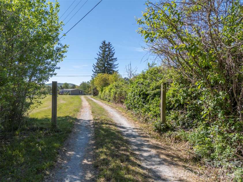 766 Stepp Mill Road, Hendersonville, NC 28792.  MLS# CAR4371276, YatesRealty ID 14348. 