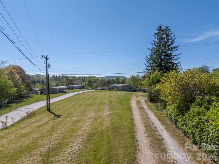 766 Stepp Mill Road, Hendersonville, NC 28792.  MLS# CAR4371276, YatesRealty ID 14348. 
