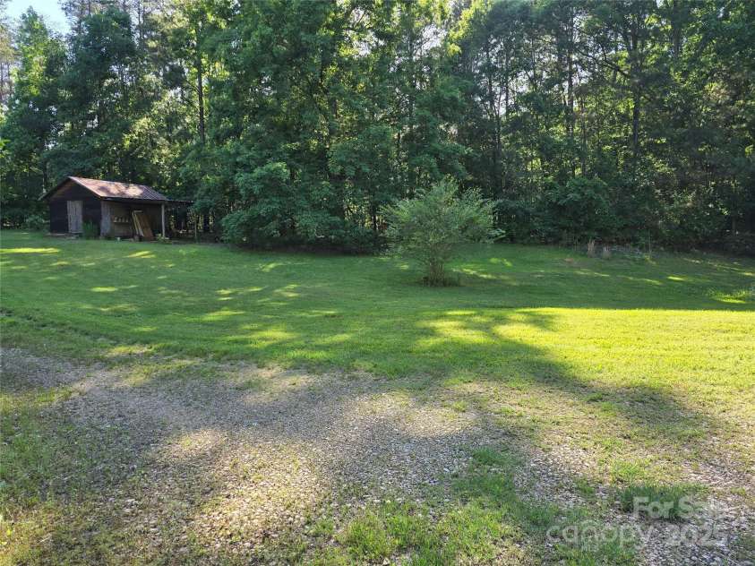 850 Meadowbend Drive, York, SC 29745.  MLS# CAR4258162, YatesRealty ID 14348. 