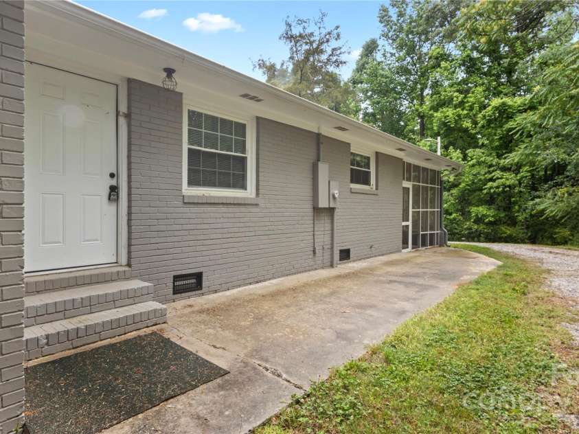 7860 Henry Harris Road, Fort Mill, SC 29707.  MLS# CAR4257339, YatesRealty ID 1435. 
