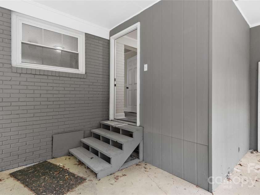 7860 Henry Harris Road, Fort Mill, SC 29707.  MLS# CAR4257339, YatesRealty ID 1435. 