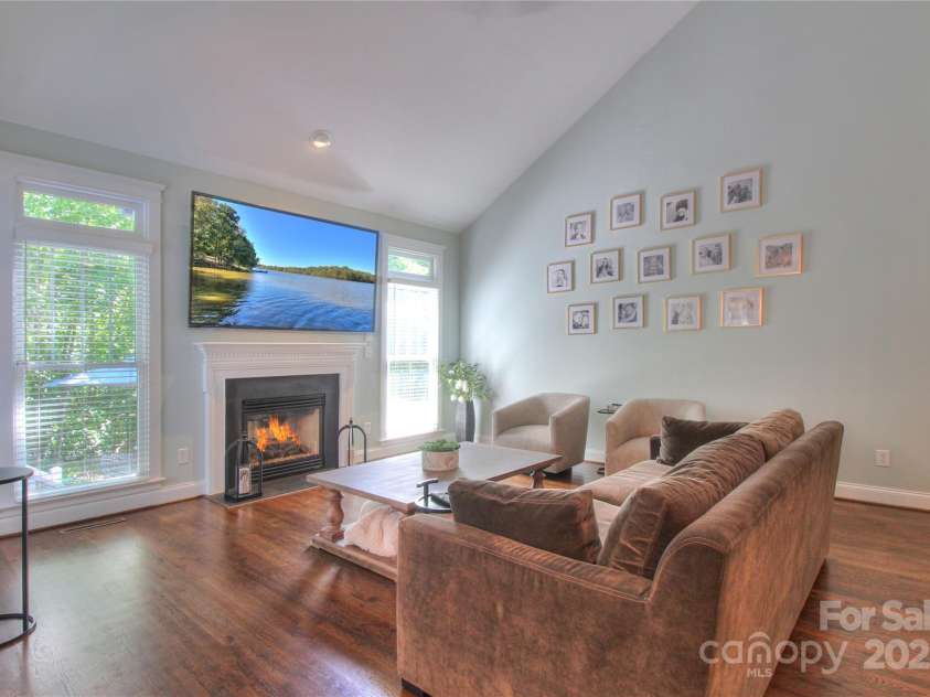 3009 Thayer Drive, Waxhaw, NC 28173.  MLS# CAR4252302, YatesRealty ID 14351. 