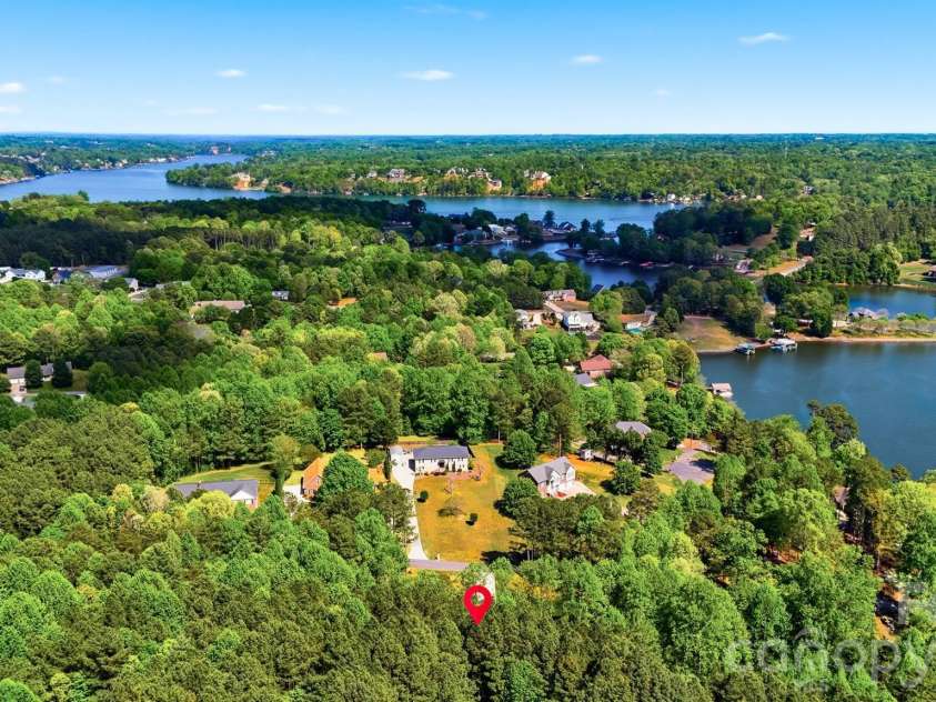 5693 Silver Bell Lane, Granite Falls, NC 28630.  MLS# CAR4369519, YatesRealty ID 14352. 