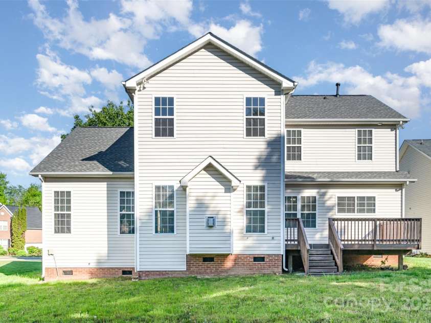 2514 Waters Vista Circle, Charlotte, NC 28213.  MLS# CAR4240411, YatesRealty ID 14353. 