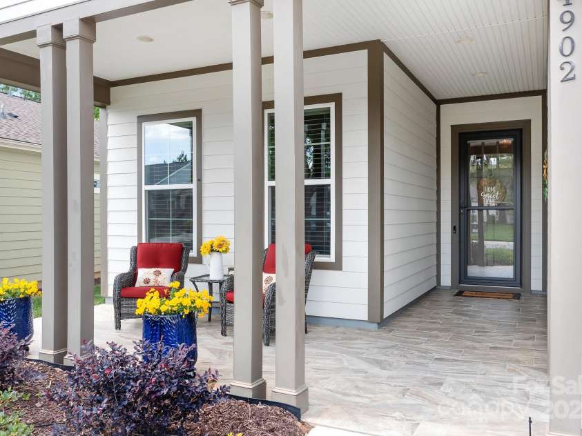 4902 Looking Glass Trail, Denver, NC 28037.  MLS# CAR4250662, YatesRealty ID 14354. Beautiful Tiled Front Entrance, Storm Door To Let In All The Light