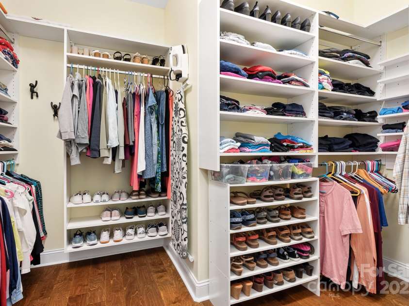 4902 Looking Glass Trail, Denver, NC 28037.  MLS# CAR4250662, YatesRealty ID 14354. Large Custom Built-In Closet