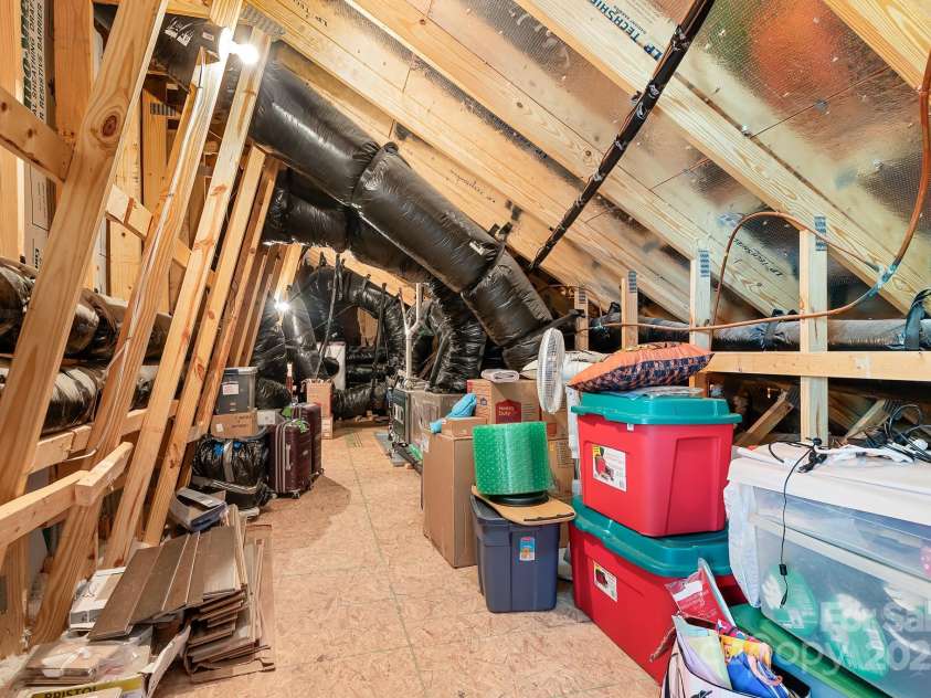 4902 Looking Glass Trail, Denver, NC 28037.  MLS# CAR4250662, YatesRealty ID 14354. Plenty Of Storage