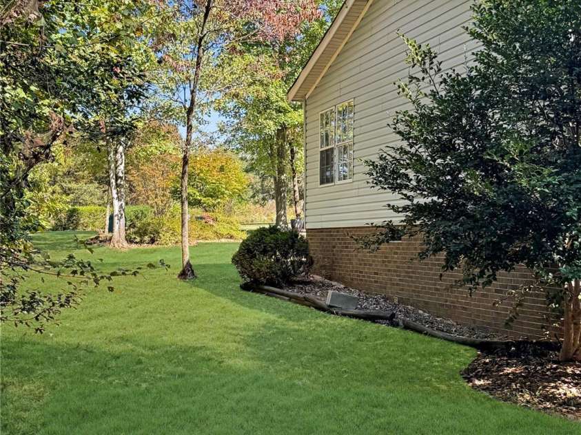 121 Haystack Lane, Olin, NC 28660.  MLS# CAR4326570, YatesRealty ID 14355. 