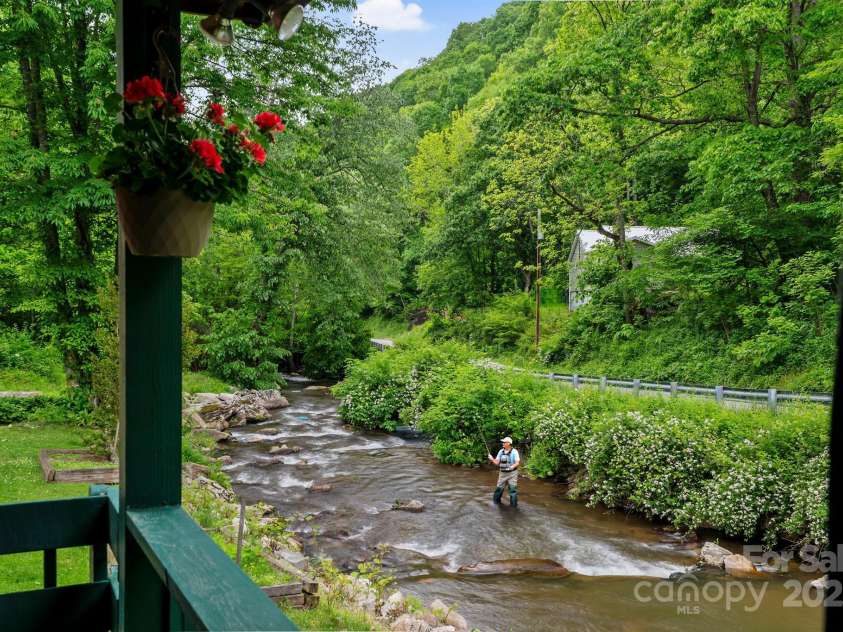 14518 Big Laurel Road, Mars Hill, NC 28754.  MLS# CAR4261213, YatesRealty ID 14355. 