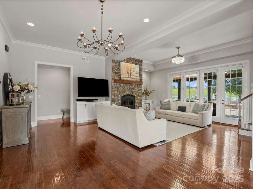 2521 Neely Store Road, Rock Hill, SC 29730.  MLS# CAR4258625, YatesRealty ID 14356. Family Room