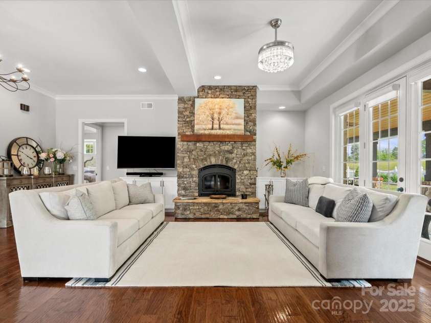 2521 Neely Store Road, Rock Hill, SC 29730.  MLS# CAR4258625, YatesRealty ID 14356. Family Room