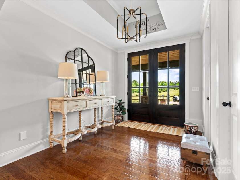 2521 Neely Store Road, Rock Hill, SC 29730.  MLS# CAR4258625, YatesRealty ID 14356. Foyer