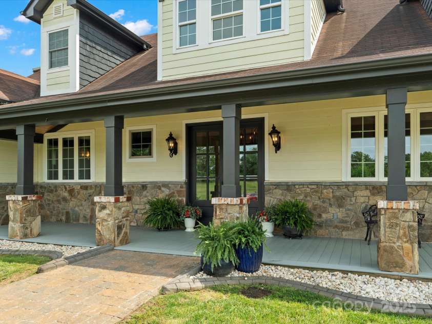 2521 Neely Store Road, Rock Hill, SC 29730.  MLS# CAR4258625, YatesRealty ID 14356. Front Entry