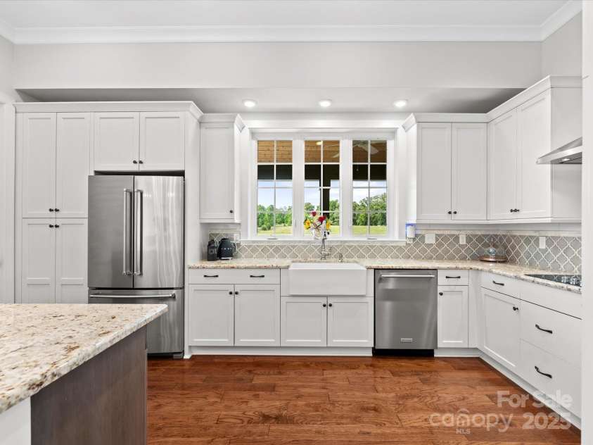 2521 Neely Store Road, Rock Hill, SC 29730.  MLS# CAR4258625, YatesRealty ID 14356. Kitchen