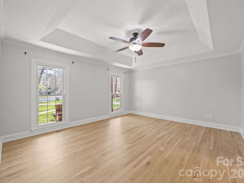 5243 Mintridge Road, Mint Hill, NC 28227.  MLS# CAR4358106, YatesRealty ID 14357. Primary ensuite with trey ceiling 